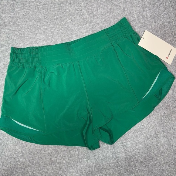 Lululemon Hotty Hot High Rise Athletic Short in Kelly Green Size 12 NWT - Picture 5 of 9